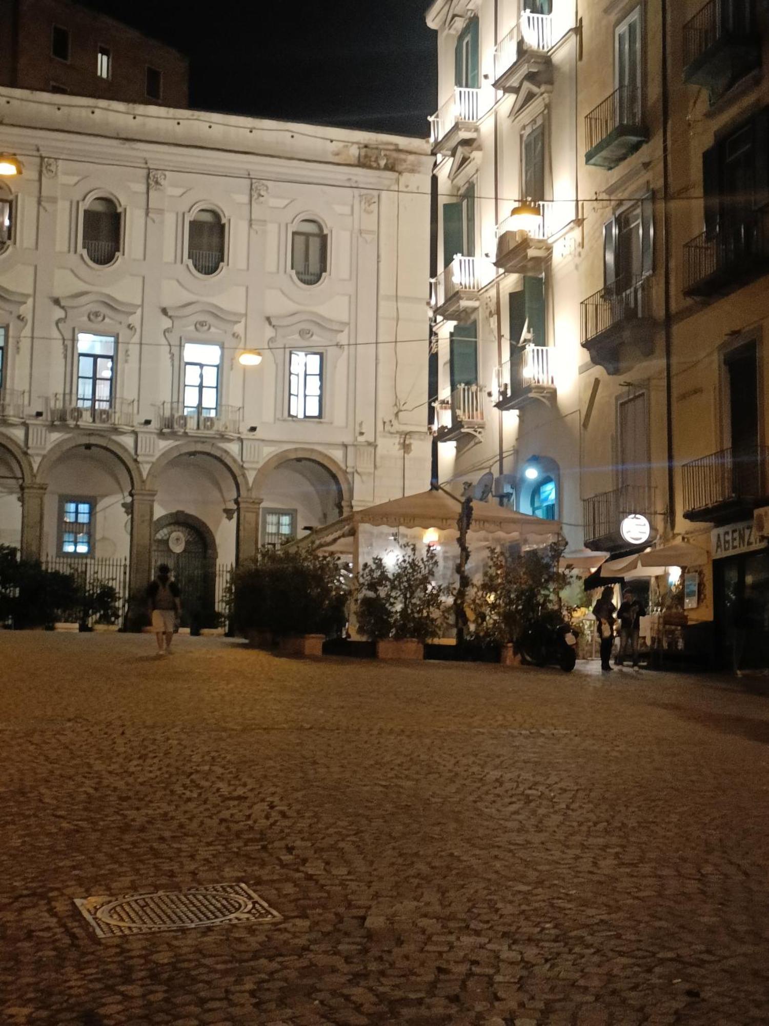 Storico House Leilighet Napoli Eksteriør bilde